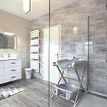 5 Bedroom Cozy In Carteret * Barneville-Carteret