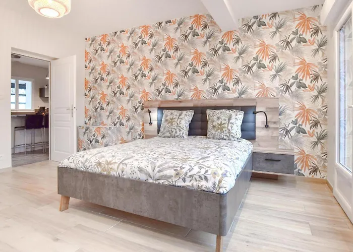 5 Bedroom Beautiful In Carteret