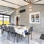 Σπίτι διακοπών 5 Bedroom Cozy In Carteret Barneville-Carteret
