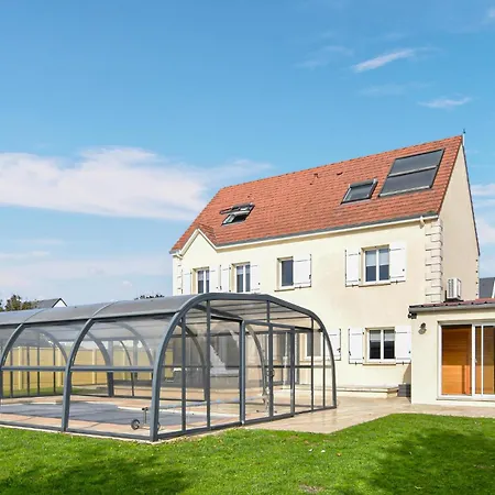 Σπίτι διακοπών 5 Bedroom Cozy In Carteret Barneville-Carteret