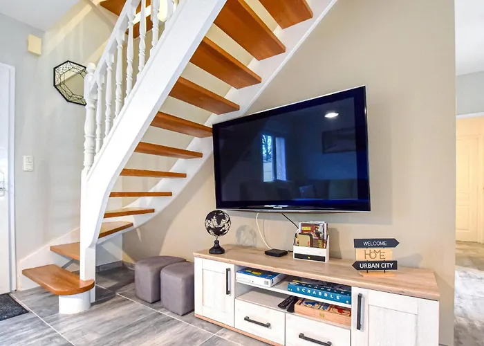 Сasa de vacaciones 5 Bedroom Beautiful In Carteret *