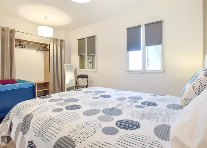 Сasa de vacaciones 5 Bedroom Beautiful In Carteret Barneville-Carteret